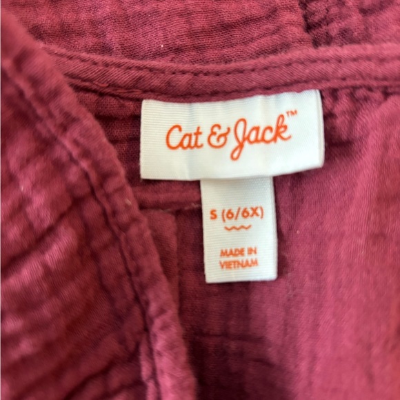 Cat and Jack Size 6, 6x romper - Picture 2 of 4